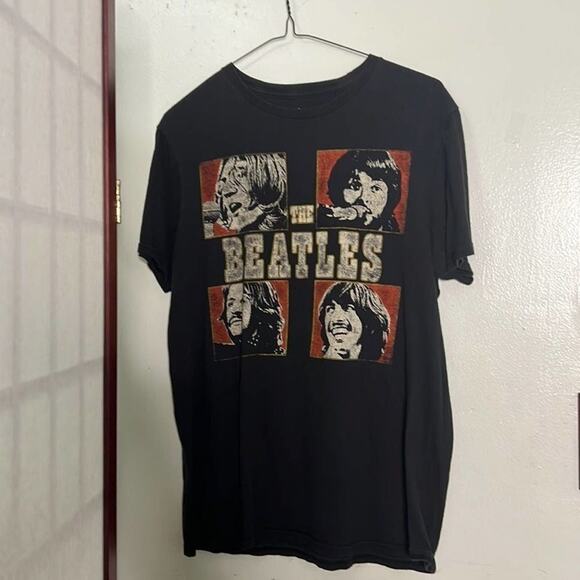 THE‎ BEATLES BLACK GRAPHIC SHORT SLEEVE TSHIRT SIZE M - Picture 1 of 3